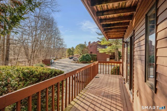 97 West Main Street Apt 24, East Lyme, CT 06357