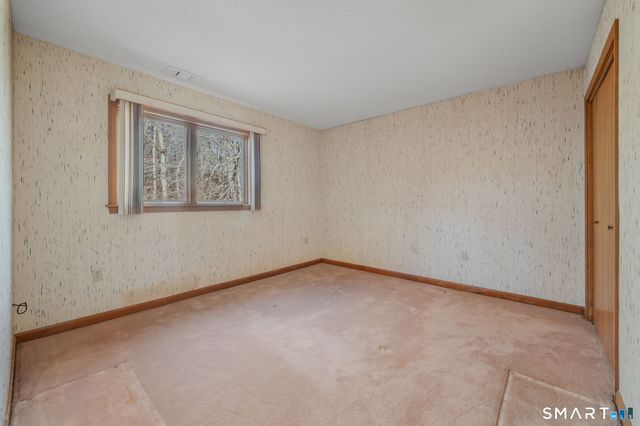 97 West Main Street Apt 24, East Lyme, CT 06357