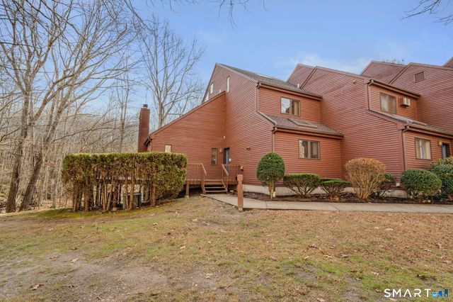 97 West Main Street Apt 24, East Lyme, CT 06357