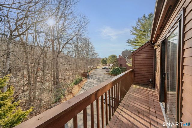 97 West Main Street Apt 24, East Lyme, CT 06357