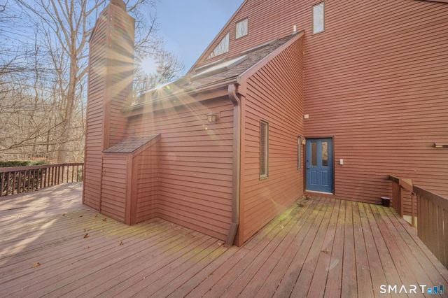 97 West Main Street Apt 24, East Lyme, CT 06357