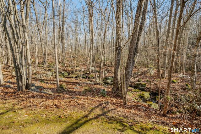 97 West Main Street Apt 24, East Lyme, CT 06357