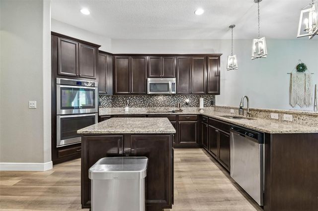 146 BRIDGER TRAIL COURT, Minneola, FL 34715