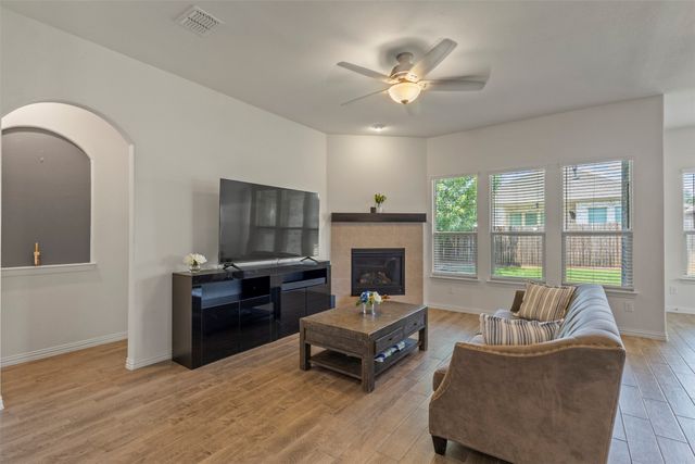 7229 Navoti Trail, Fort Worth, TX 76131