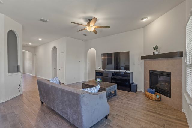 7229 Navoti Trail, Fort Worth, TX 76131