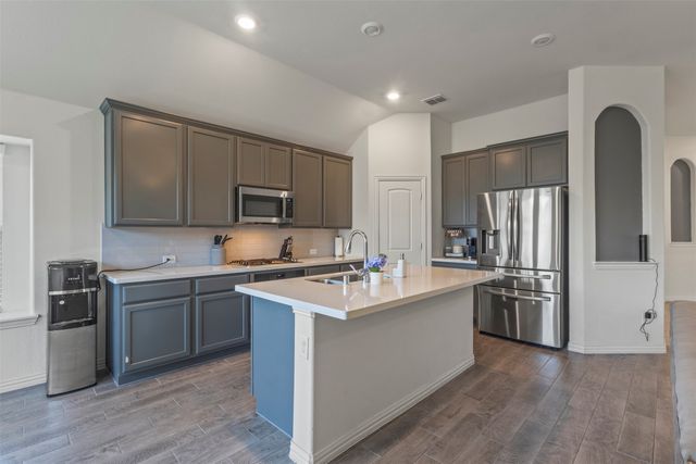 7229 Navoti Trail, Fort Worth, TX 76131