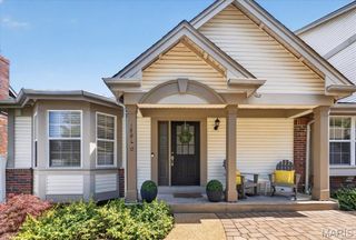 15810 Harris Ridge Court, Chesterfield, MO 63017