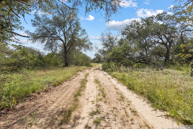 4314 Eichman, Von Ormy, TX 78073