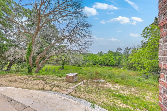 404 Fairington Drive, Summerville, SC 29485