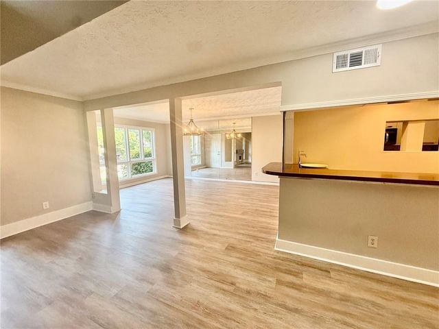 3240 Clairmont North NE, Atlanta, GA 30329