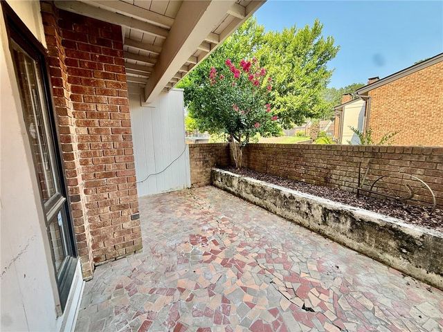 3240 Clairmont North NE, Atlanta, GA 30329