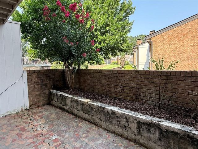 3240 Clairmont North NE, Atlanta, GA 30329