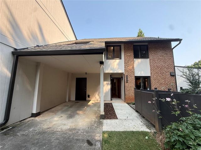 3240 Clairmont North NE, Atlanta, GA 30329