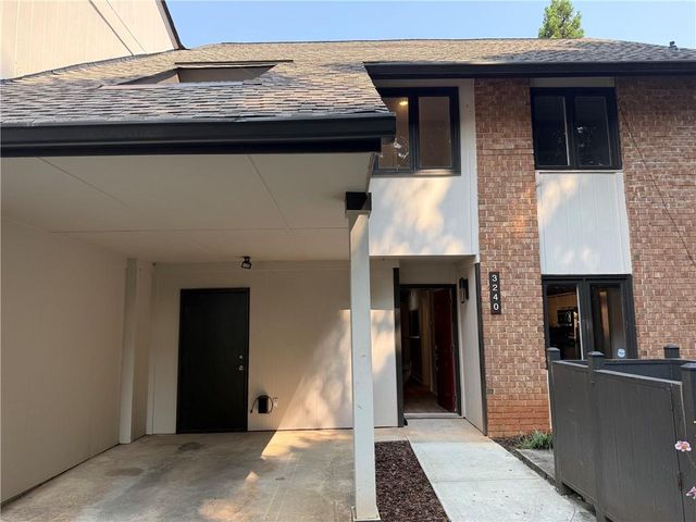 3240 Clairmont North NE, Atlanta, GA 30329
