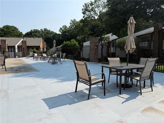 3240 Clairmont North NE, Atlanta, GA 30329