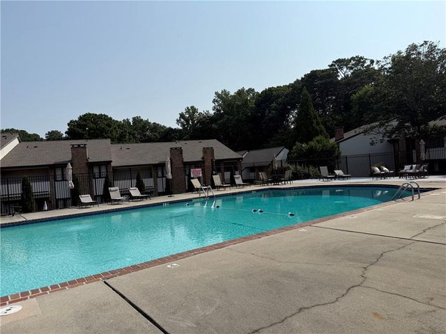 3240 Clairmont North NE, Atlanta, GA 30329