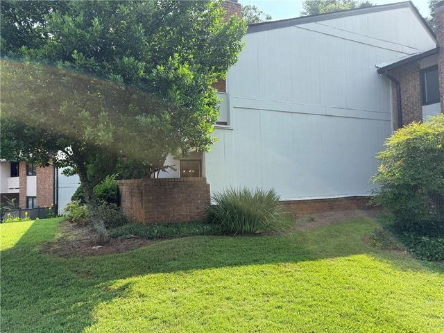 3240 Clairmont North NE, Atlanta, GA 30329