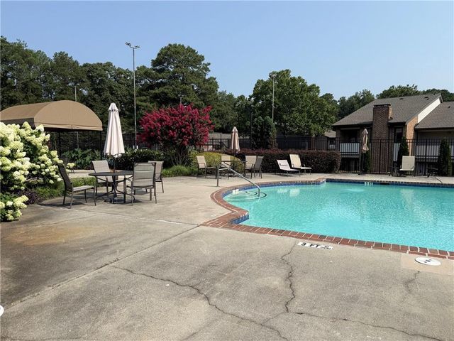 3240 Clairmont North NE, Atlanta, GA 30329