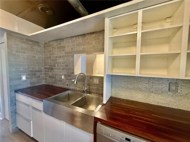 3240 Clairmont North NE, Atlanta, GA 30329