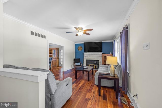 1131 NAAMANS CREEK RD, Garnet Valley, PA 19060