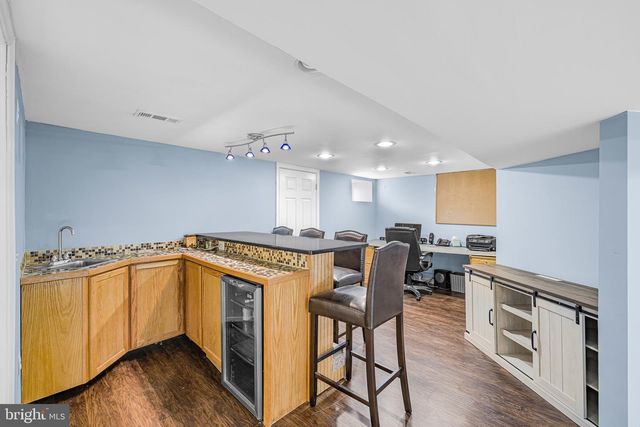 1131 NAAMANS CREEK RD, Garnet Valley, PA 19060