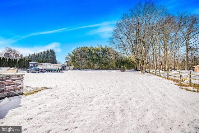 1131 NAAMANS CREEK RD, Garnet Valley, PA 19060