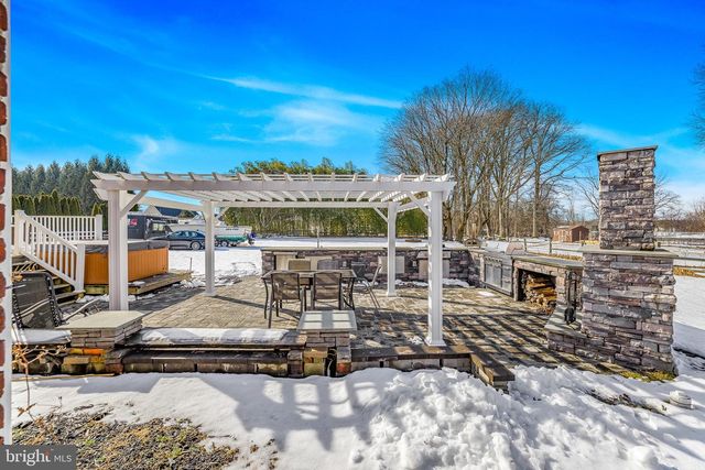 1131 NAAMANS CREEK RD, Garnet Valley, PA 19060