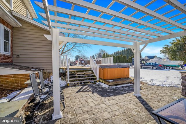 1131 NAAMANS CREEK RD, Garnet Valley, PA 19060