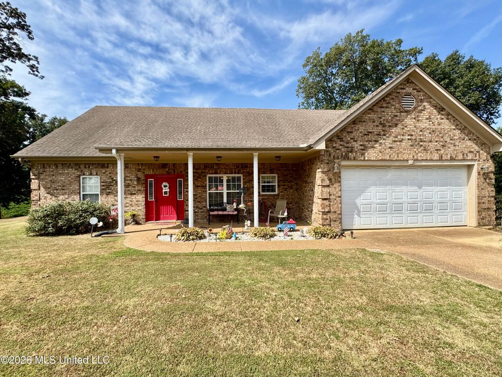 119 American River Drive, Lake Cormorant, MS 38641 — photo 2