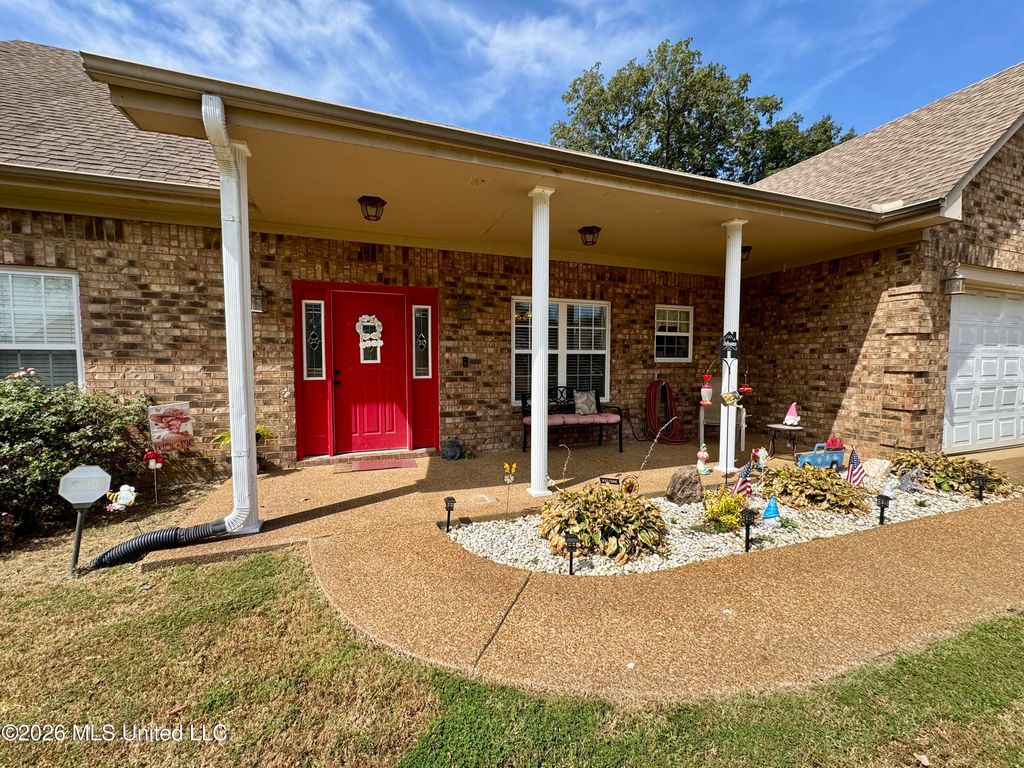 119 American River Drive, Lake Cormorant, MS 38641 — photo 4
