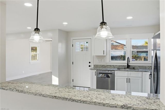 1143 43rd ST, Newport News, VA 23607