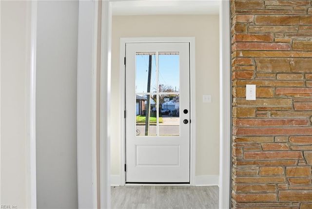 1143 43rd ST, Newport News, VA 23607