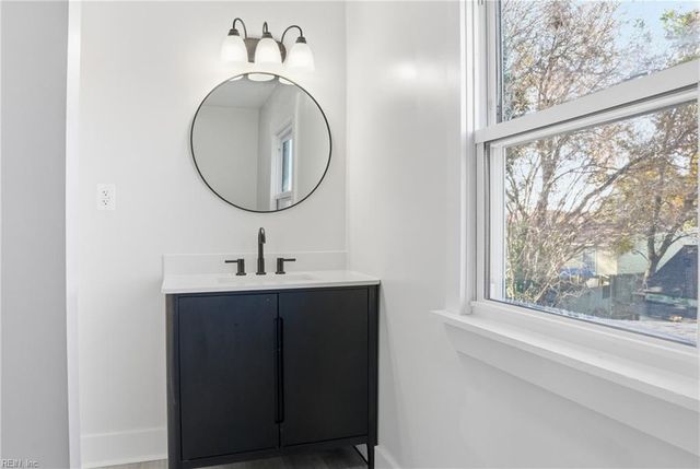 1143 43rd ST, Newport News, VA 23607