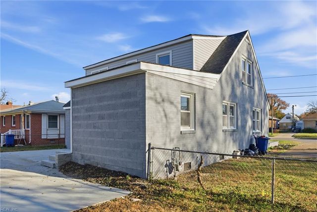 1143 43rd ST, Newport News, VA 23607