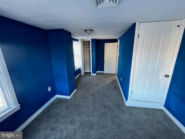 81 MAIN ST, Yorkana, PA 17406