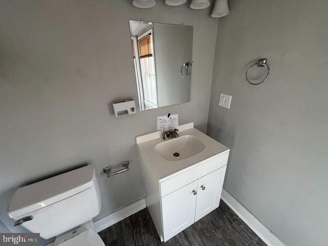 81 MAIN ST, Yorkana, PA 17406