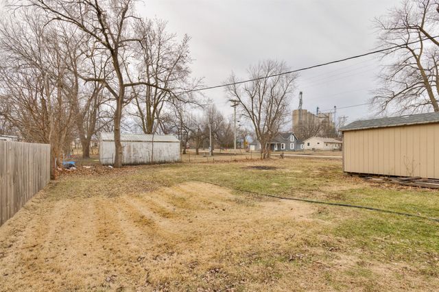 300 2nd Street NE, Mitchellville, IA 50169