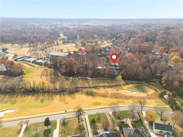 32 Kemp E Road, Greensboro, NC 27410