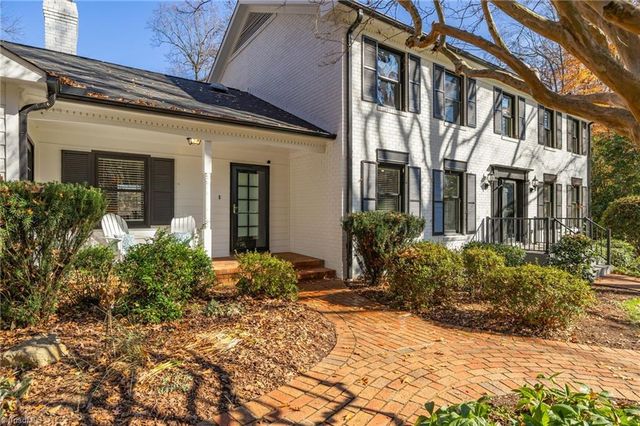 32 Kemp E Road, Greensboro, NC 27410