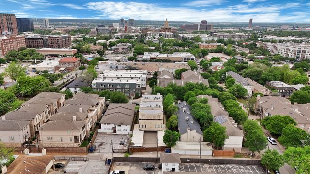 3918 N HALL Street 3, Dallas, TX 75219