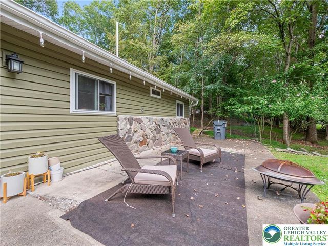 349 Carnation Road, Middle Smithfield Twp, PA 18302