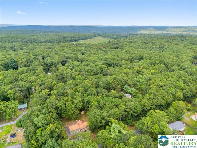 349 Carnation Road, Middle Smithfield Twp, PA 18302