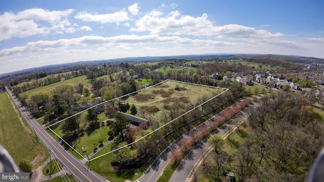 36169 LOUDOUN ST, Round Hill, VA 20141