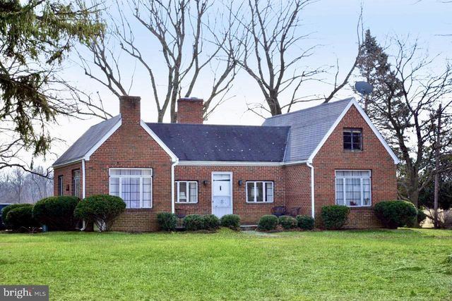 36169 LOUDOUN ST, Round Hill, VA 20141