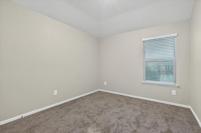 4716 Stunning Pathway, Haltom City, TX 76117