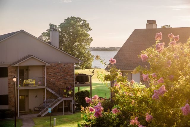 1889 Signal Ridge Place, Rockwall, TX 75032