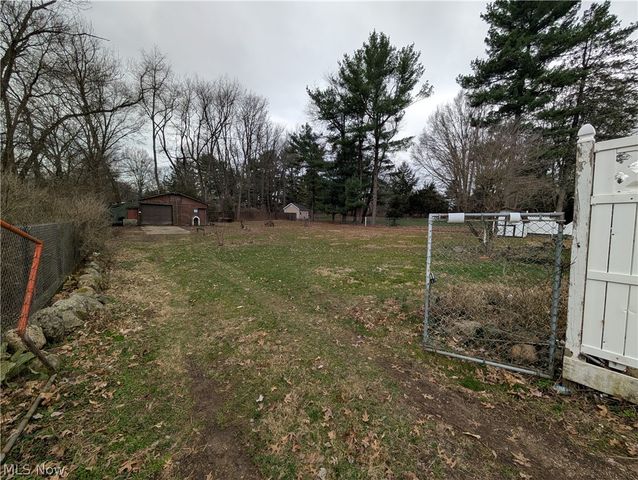 1294 Cherry Lane, Uniontown, OH 44685