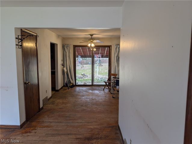 1294 Cherry Lane, Uniontown, OH 44685