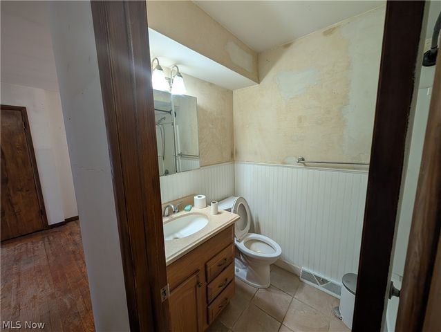 1294 Cherry Lane, Uniontown, OH 44685