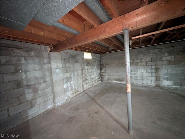 1294 Cherry Lane, Uniontown, OH 44685